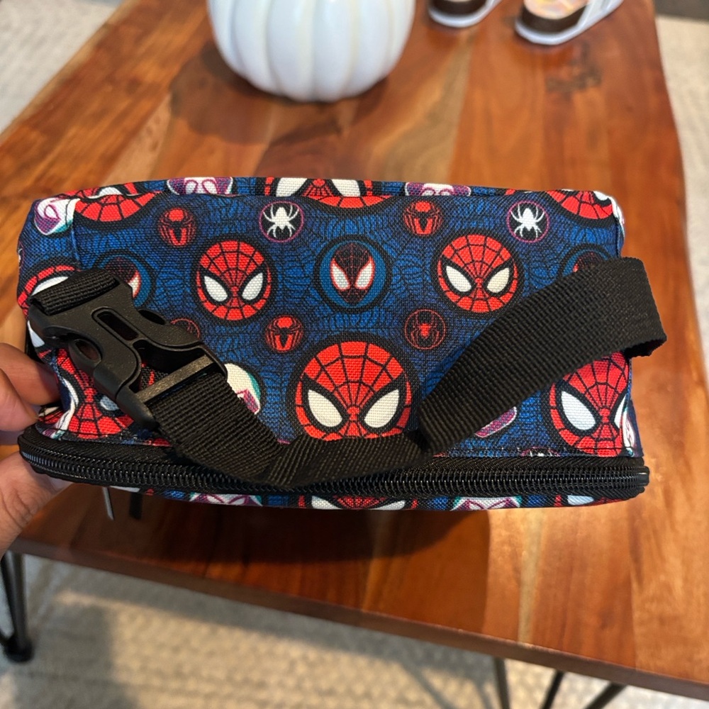 Marvel Spider-Man Patterned Backpack - Picture 6 of 8